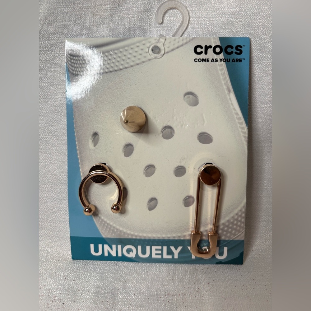 CROCS Gold Jibbitz Charm Trio